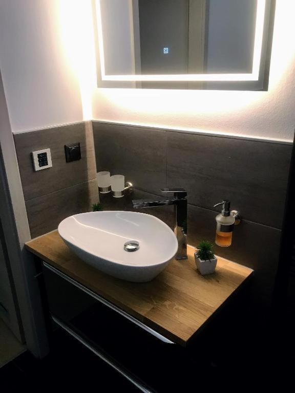 Salzhausblick Business Apartments - Zentrale Lage Am Salzhaus - Mwst-Rechnung Verfuegbar Циттау Экстерьер фото